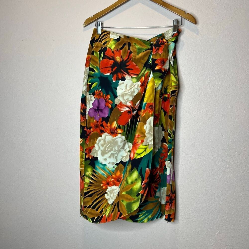Liz Claiborne silk floral true wrap vivid floral and colorful print vintage skir